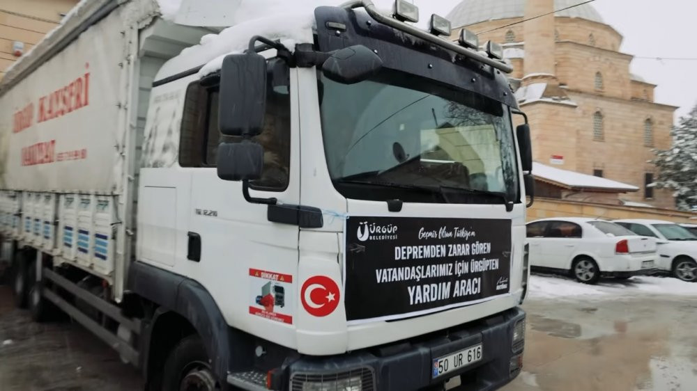 Ürgüp depremzedelere yardım için tek yürek oldu  